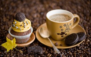 27-02-17-cake-cream-chocolate-candy-dessert-coffee-leaf-yellow-autumn12691
