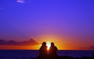 ---romantic-couple-at-sunset-5400