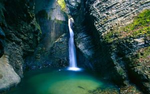 ---beautiful-waterfall-wallpaper-13659