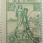 1900 the 400th anniversary of the discovery of brazil 15 de novembro 1889 correio 700 reis 1500 green stamp